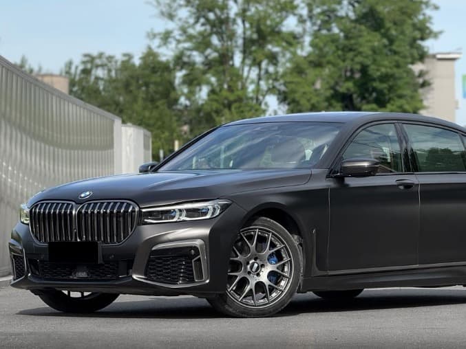 宝马7系 2017款 750Li xDrive 个性化定制版 四座 宝马7系 2017款 750Li xDrive 个性化定制版 四座